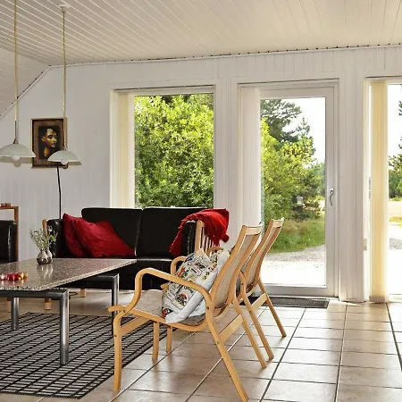 Four-bedroom Holiday In 7 * Blåvand
