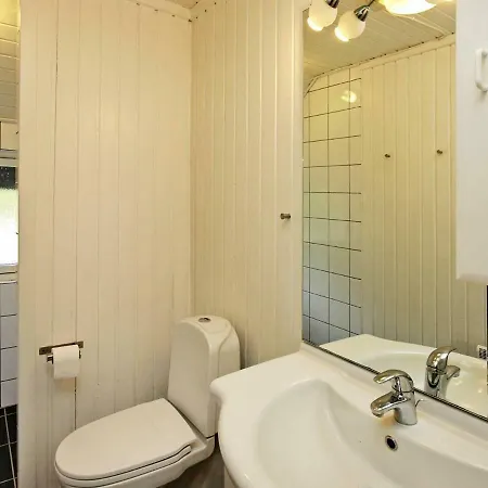 Four-bedroom Holiday In 7 Feriehus *